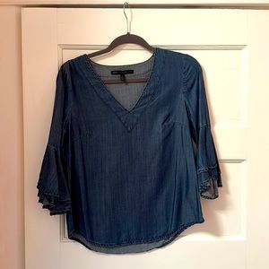 White House Black Market adorable shirt